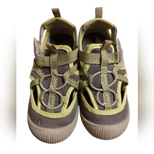 OshKosh Everplay Flexible Outsole Bump Toe Sandal Neon Green Toddler Sz 11 EUC